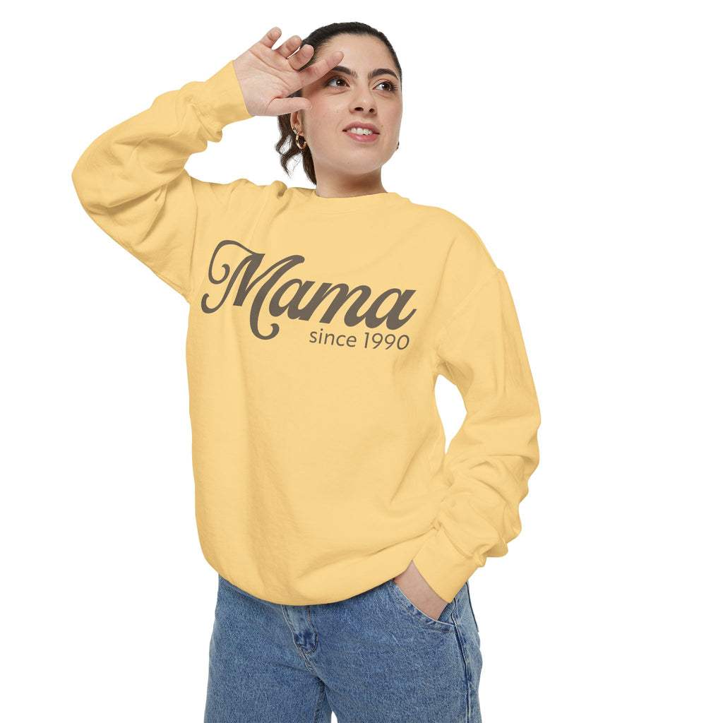 Mama Since 1990 Sweatshirt – Vintage Mom Crewneck Sweatshirt | Minimal Mama Gift for Mother’s Day