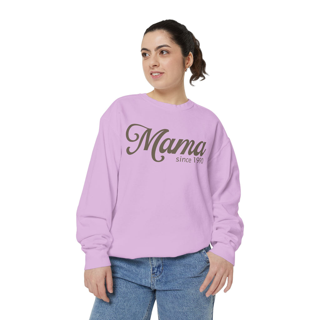 Mama Since 1990 Sweatshirt – Vintage Mom Crewneck Sweatshirt | Minimal Mama Gift for Mother’s Day