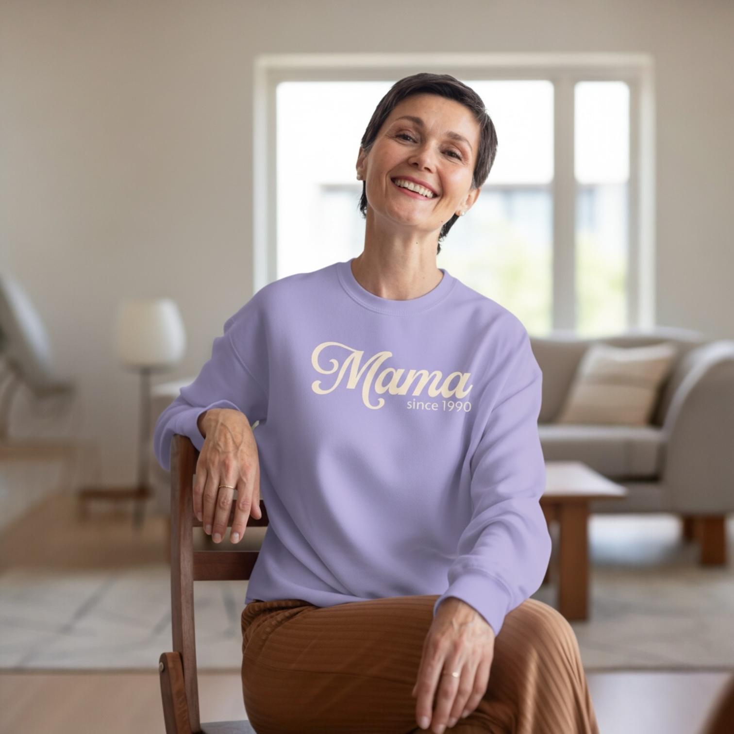 Mama Since 1990 Sweatshirt – Vintage Mom Crewneck Sweatshirt | Minimal Mama Gift for Mother’s Day