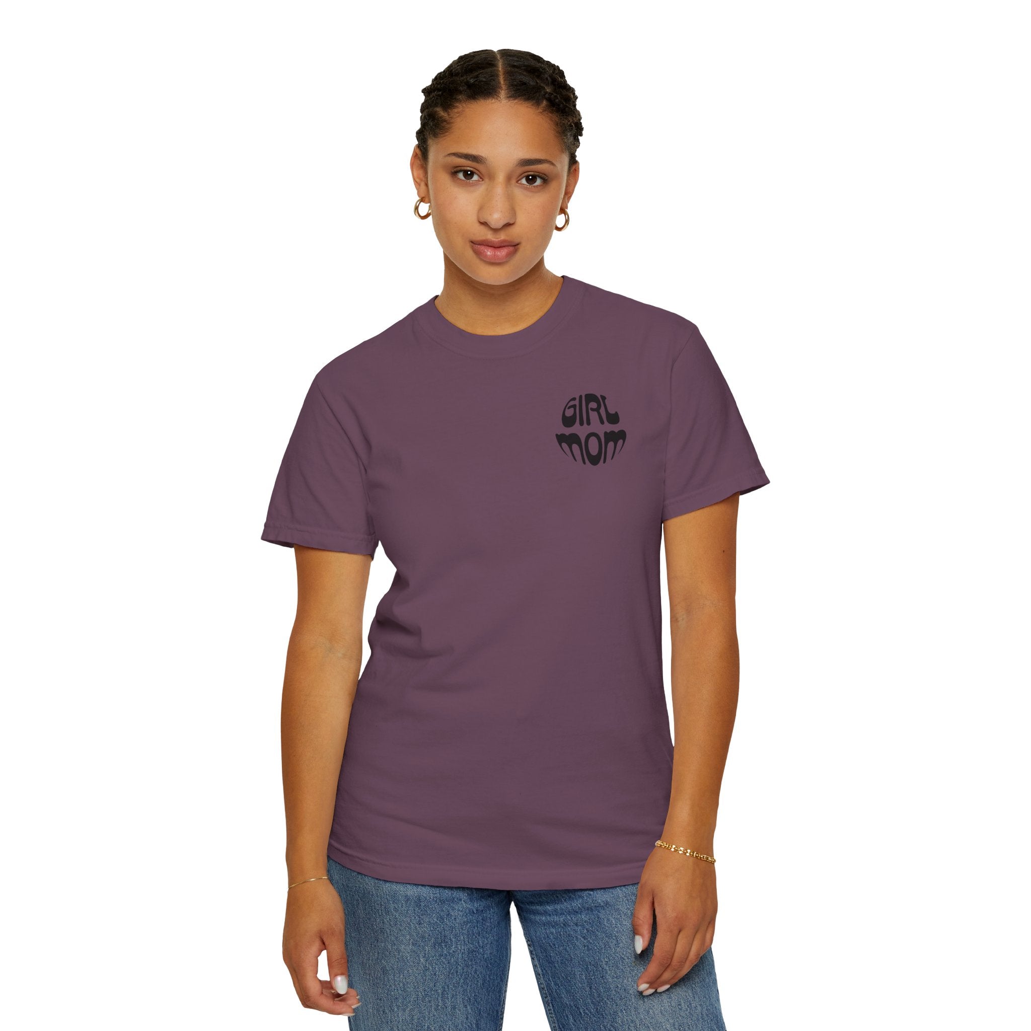 Girl Moms Club T-Shirt – Retro Mom Graphic Tee for Mothers of Daughters | Girl Mom Shirt