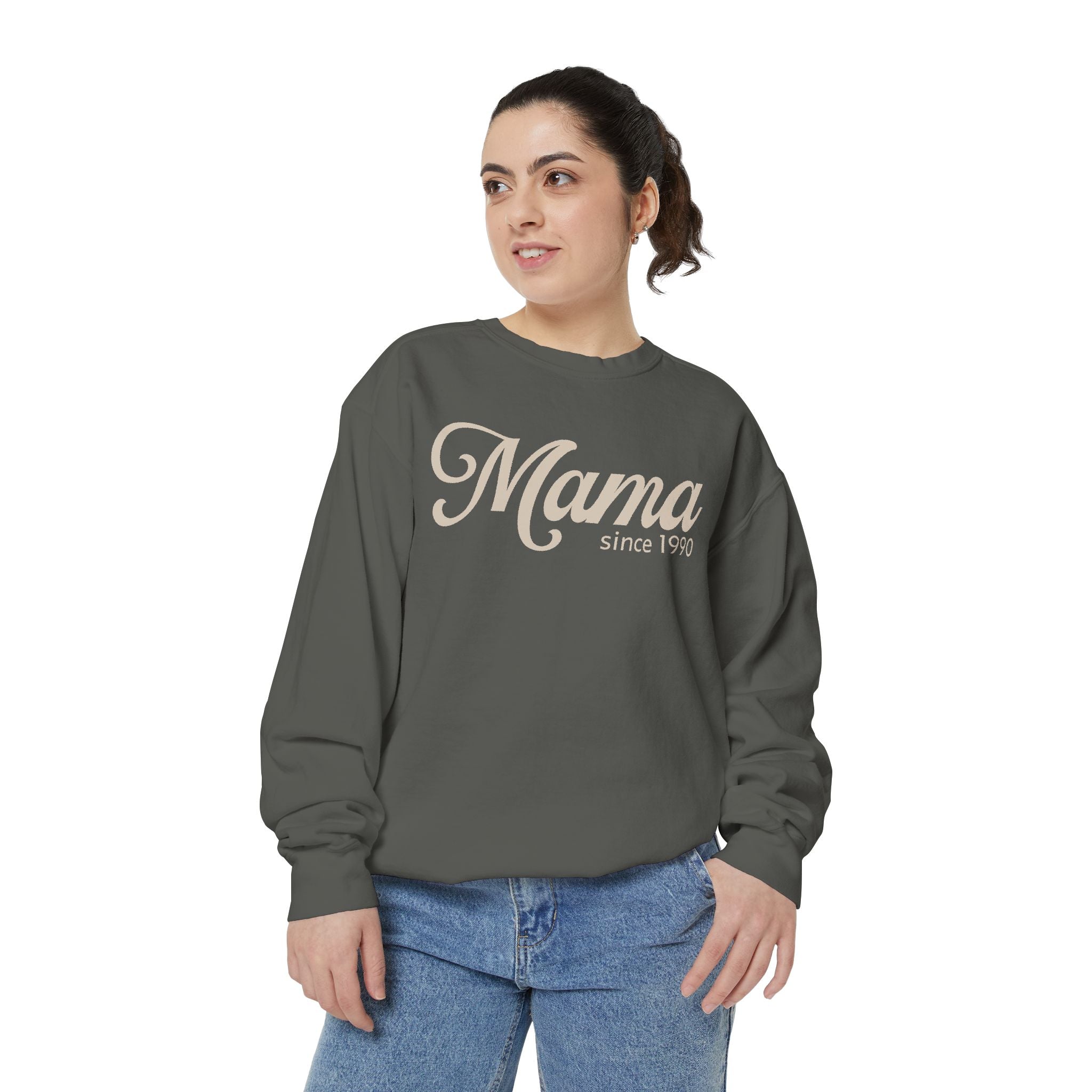 Mama Since 1990 Sweatshirt – Vintage Mom Crewneck Sweatshirt | Minimal Mama Gift for Mother’s Day