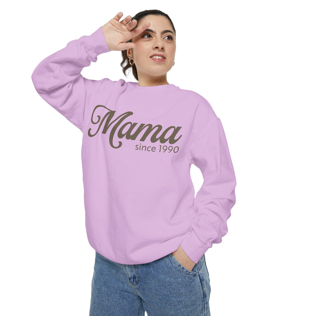 Mama Since 1990 Sweatshirt – Vintage Mom Crewneck Sweatshirt | Minimal Mama Gift for Mother’s Day