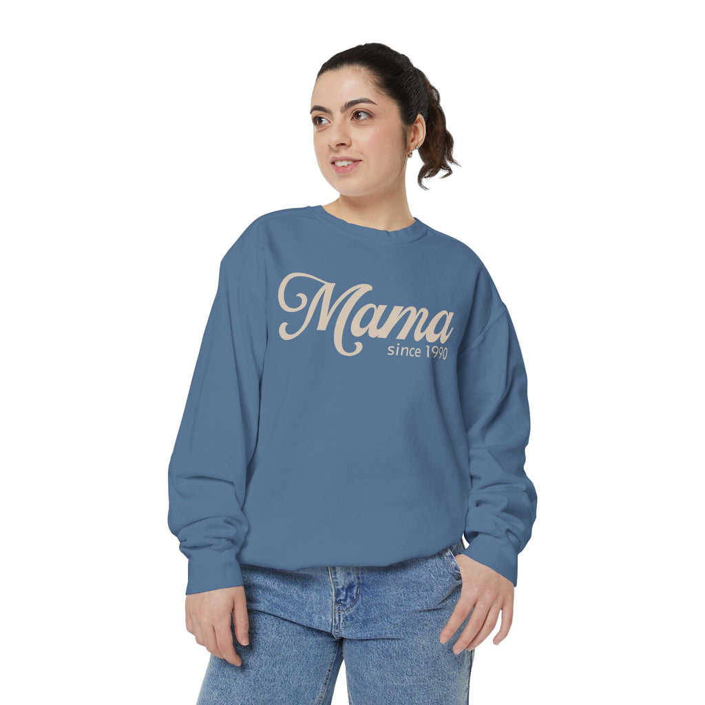 Mama Since 1990 Sweatshirt – Vintage Mom Crewneck Sweatshirt | Minimal Mama Gift for Mother’s Day
