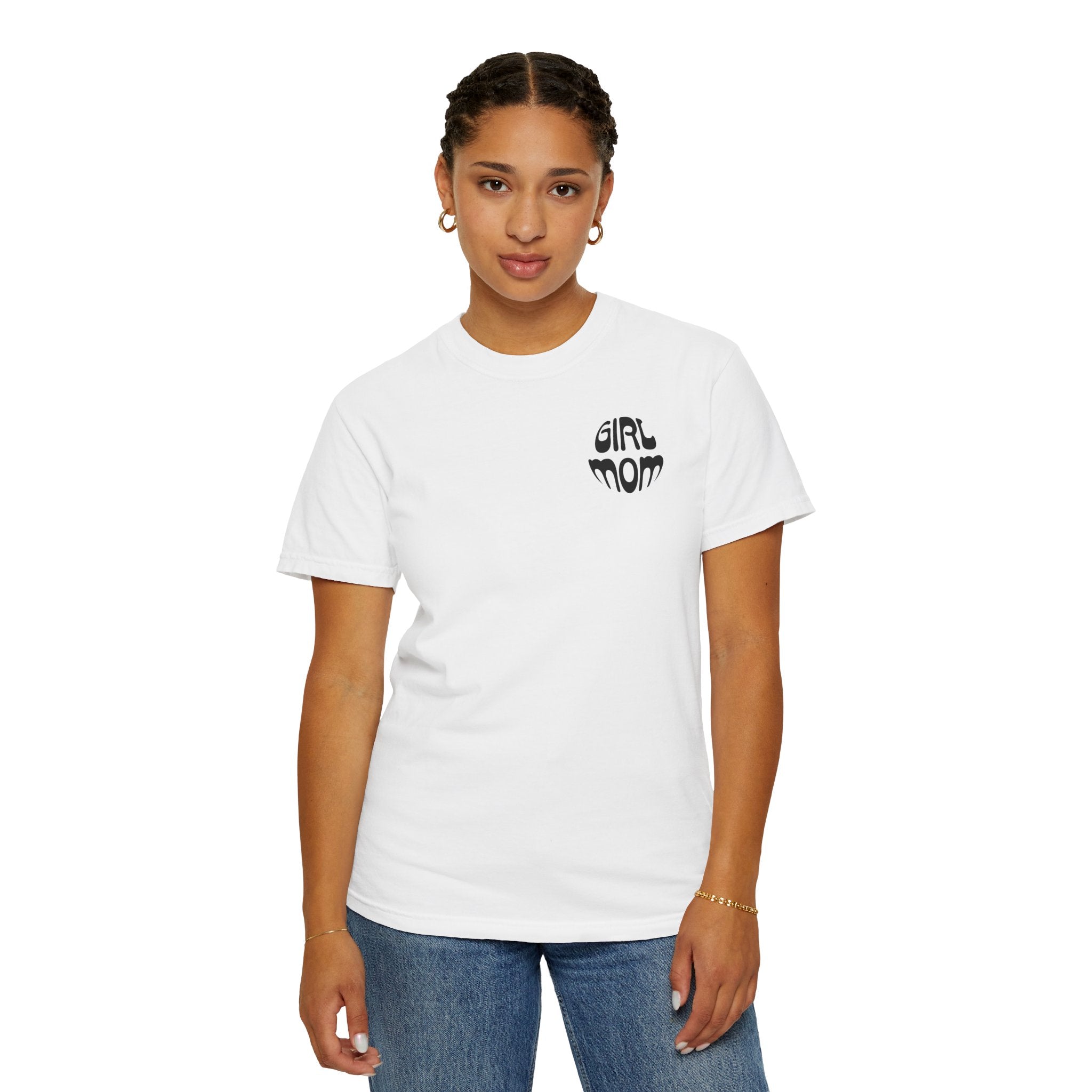 Girl Moms Club T-Shirt – Retro Mom Graphic Tee for Mothers of Daughters | Girl Mom Shirt