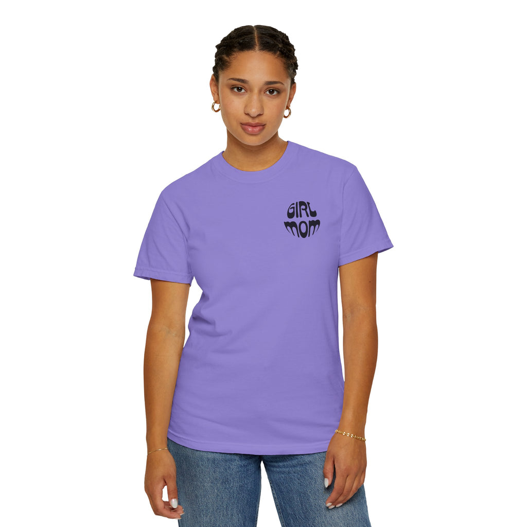 Girl Moms Club T-Shirt – Retro Mom Graphic Tee for Mothers of Daughters | Girl Mom Shirt